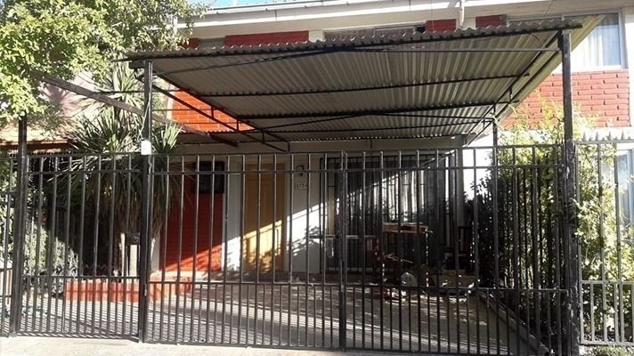 Casa a cuadras del Mall Plaza Maule
